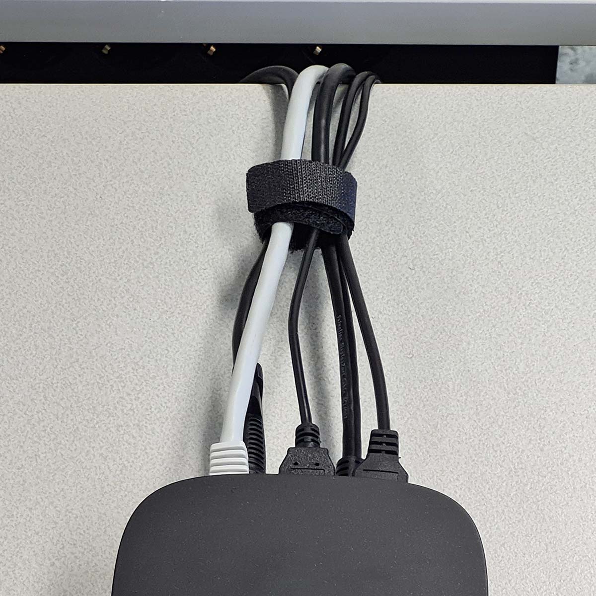 Cable Management Hook and Loop Locked 6 pcs Nylon Black Nedis - imagine 2